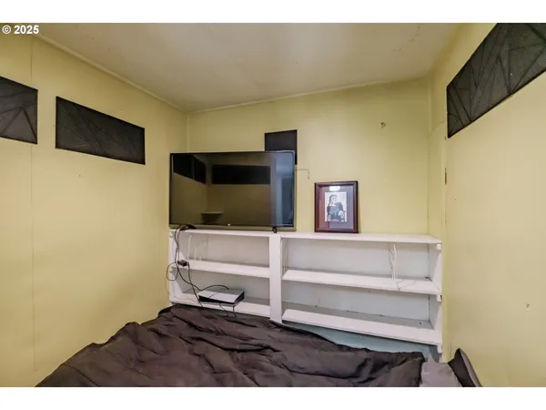 $305,000 | 820 Rosemont Avenue Northwest, Salem, OR 97304