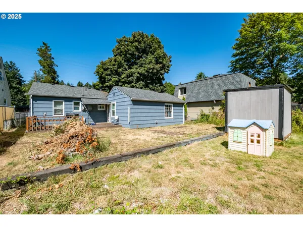 $305,000 | 820 Rosemont Avenue Northwest, Salem, OR 97304