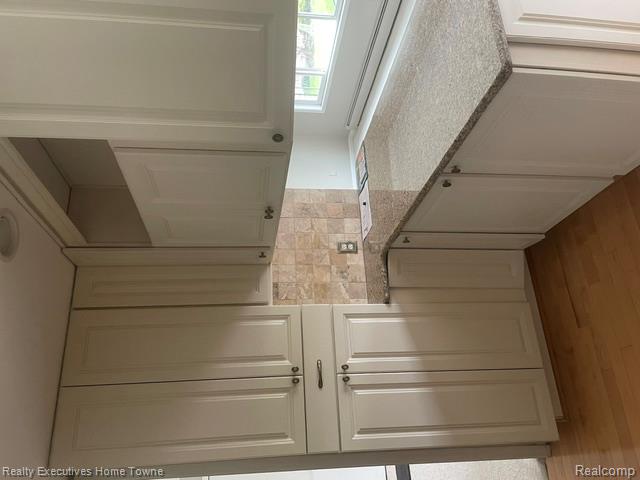 100 West Hickory Grove Road, Unit 7 Bloomfield Hills, MI 48304 - Photo 4 of 15