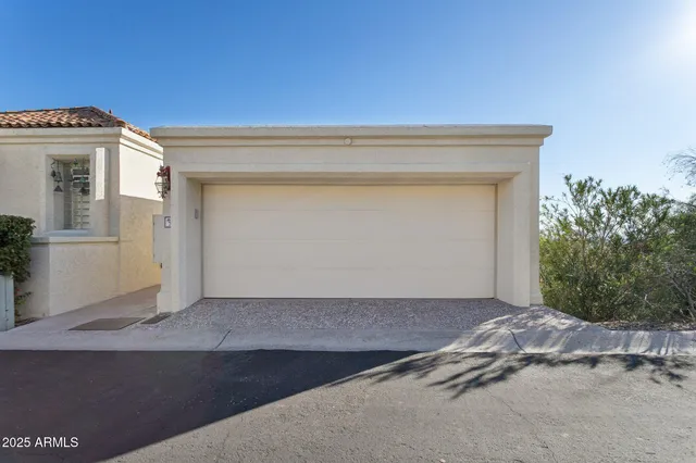 $950,000 | 3800 East Lincoln Drive, Unit 7, Phoenix, AZ 85018