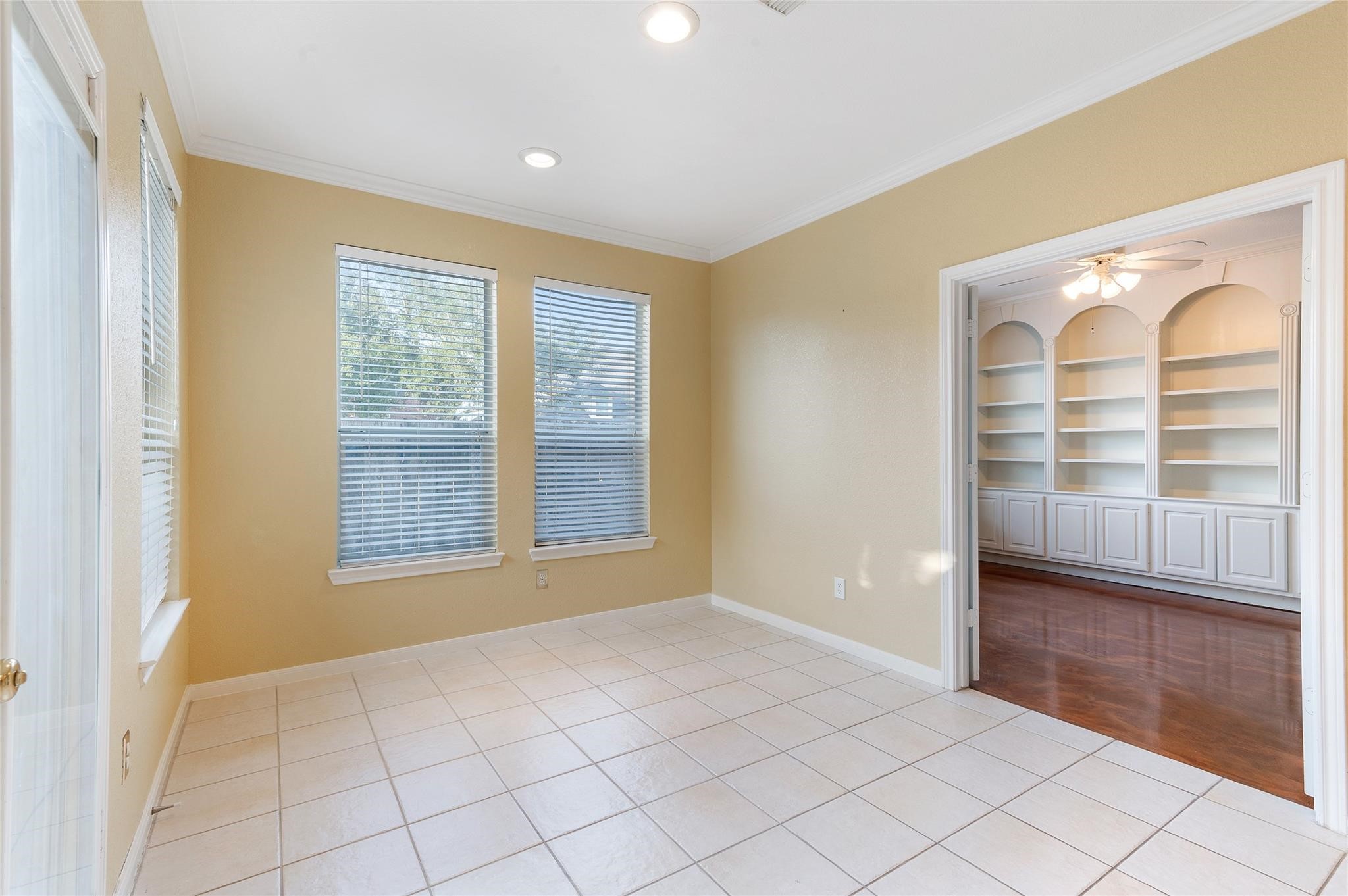 4302 Country Oaks Court Spring, TX 77388 - Photo 6 of 25