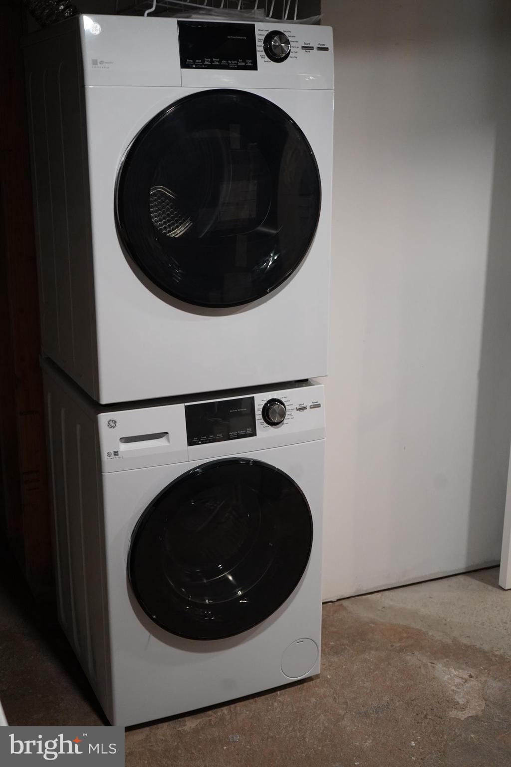 303 Arden Road West Baltimore, MD 21225 - Photo 27 of 95 laundry