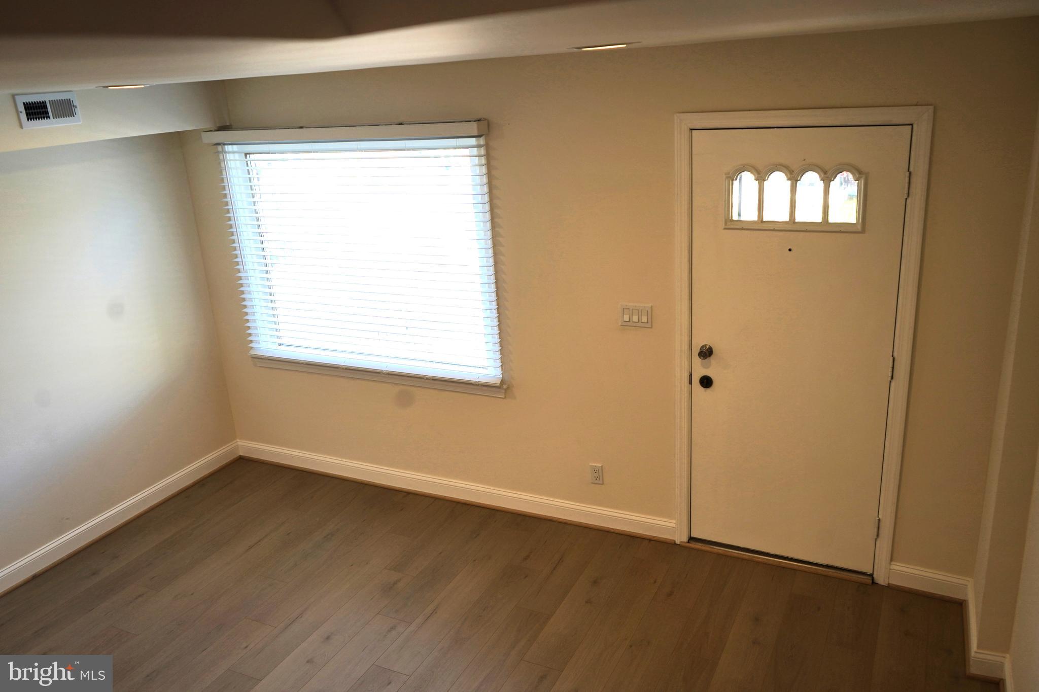 303 Arden Road West Baltimore, MD 21225 - Photo 44 of 95 living2