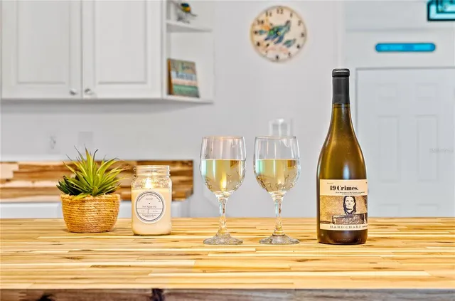 $4,995 | 2549 Clarendon Avenue, New Smyrna Beach, FL 32168