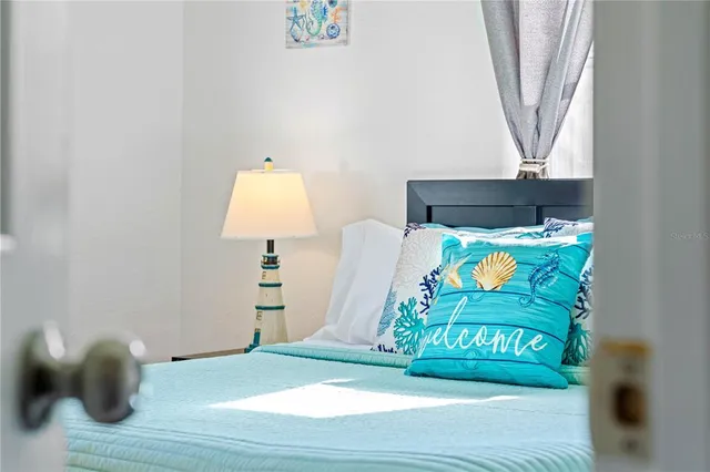 $4,995 | 2549 Clarendon Avenue, New Smyrna Beach, FL 32168