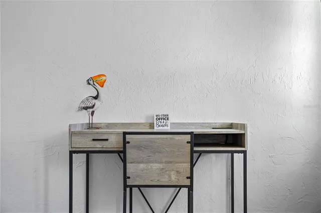 $4,995 | 2549 Clarendon Avenue, New Smyrna Beach, FL 32168