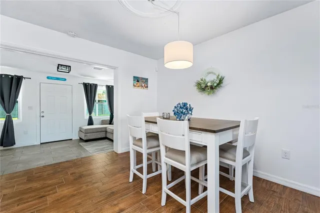 $4,995 | 2549 Clarendon Avenue, New Smyrna Beach, FL 32168