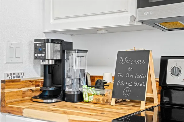 $4,995 | 2549 Clarendon Avenue, New Smyrna Beach, FL 32168