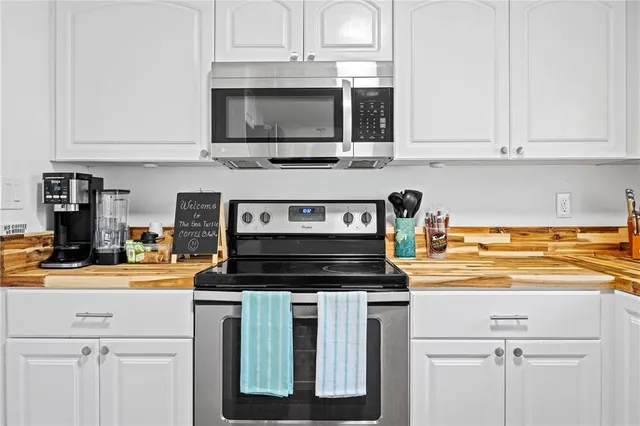 $4,995 | 2549 Clarendon Avenue, New Smyrna Beach, FL 32168