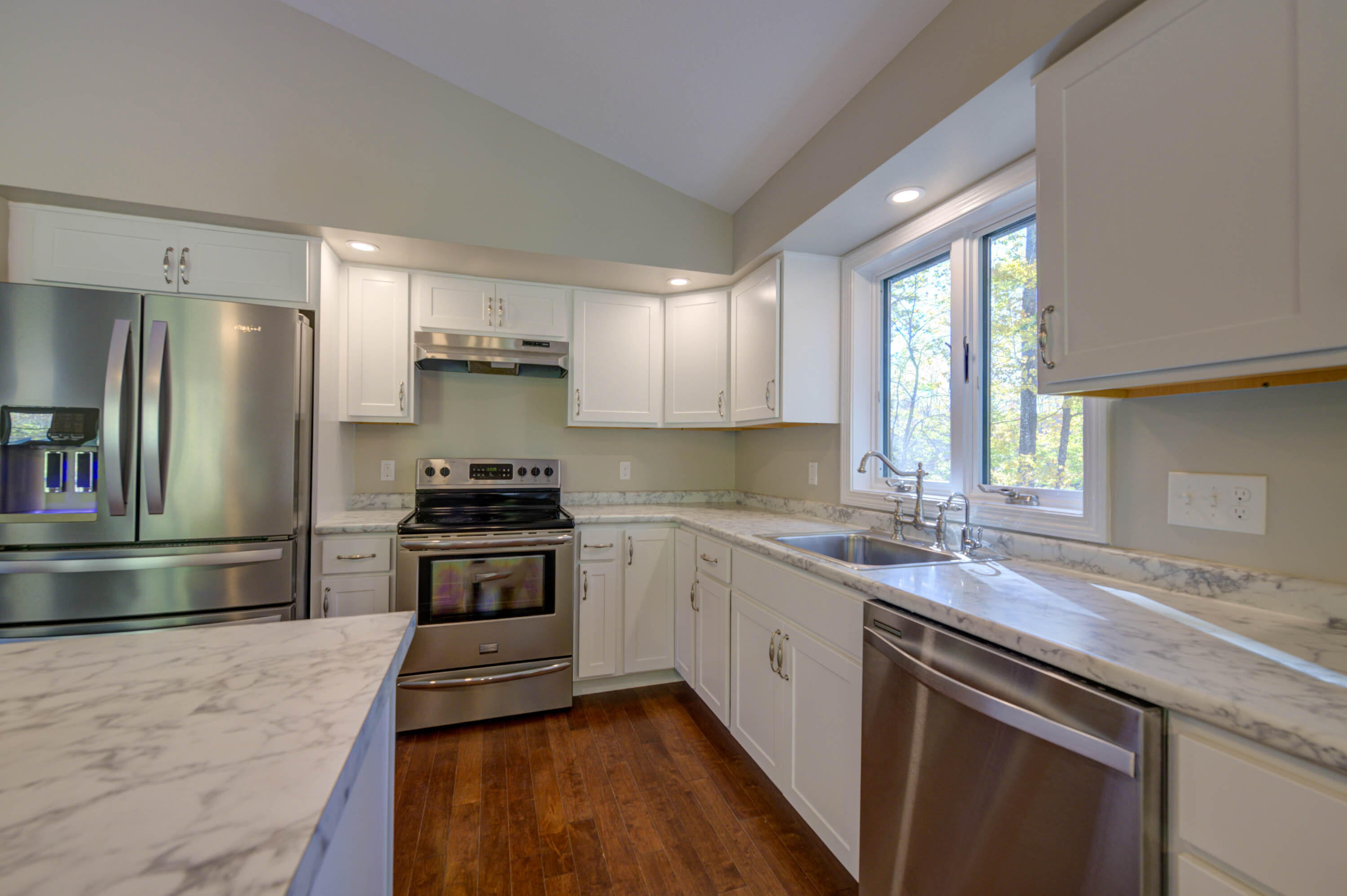 109 Rocky Hill Road Saco, ME 04072 - Photo 4 of 28 pic-13