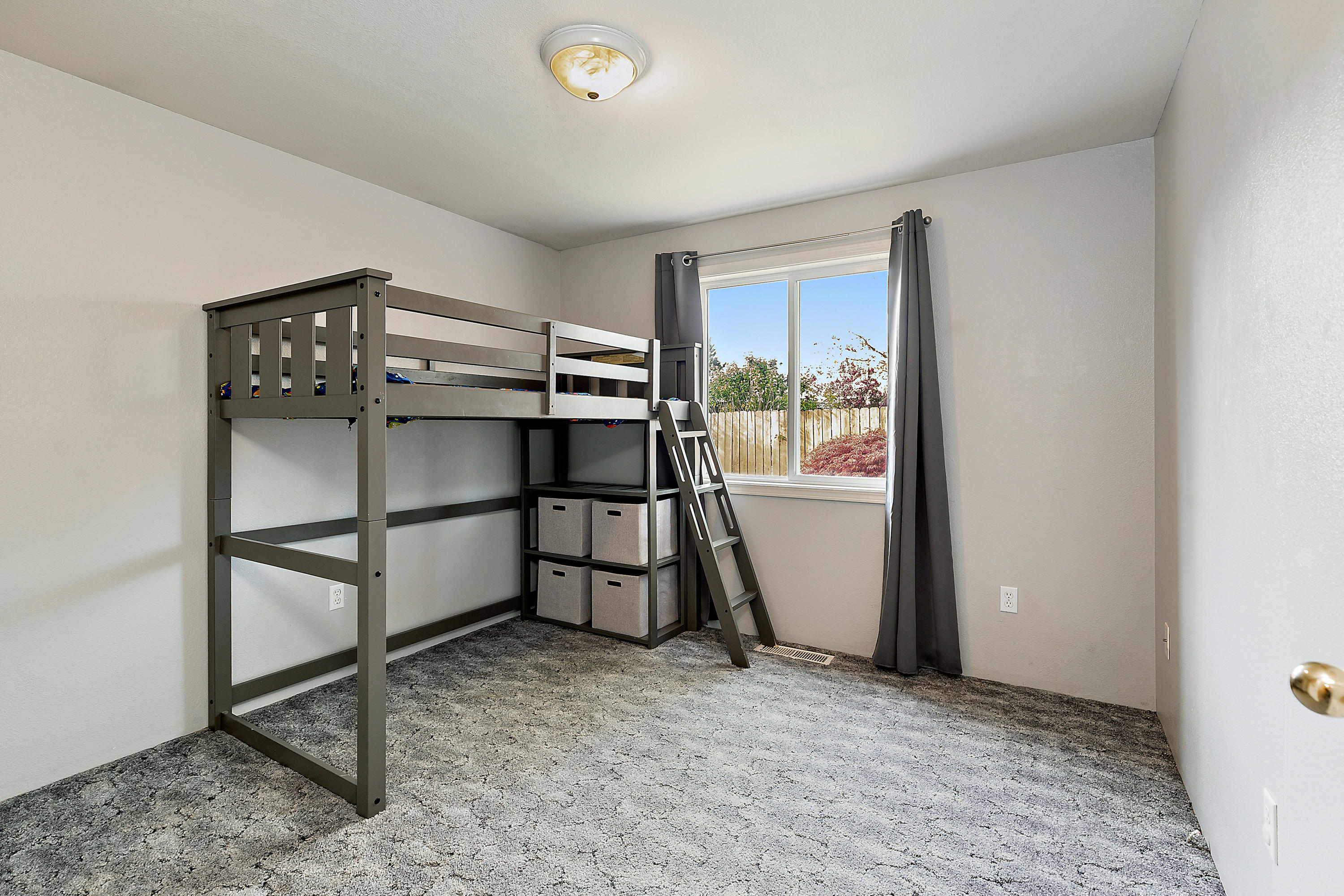 403 Mace Road Medford, OR 97501 - Photo 19 of 33 K