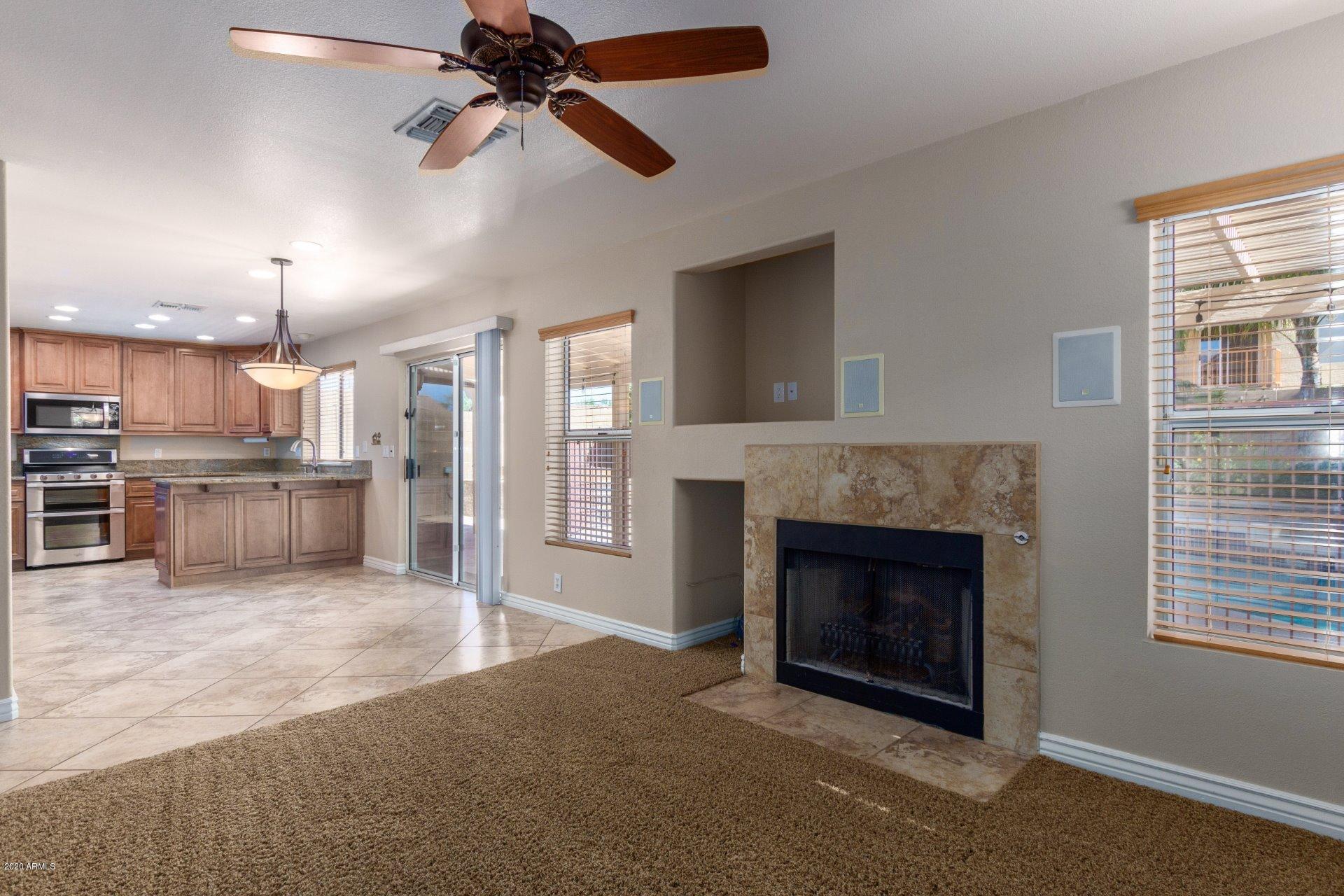 3326 East Escuda Road Phoenix, AZ 85050 - Photo 13 of 50 Escuda - Fam Rm4