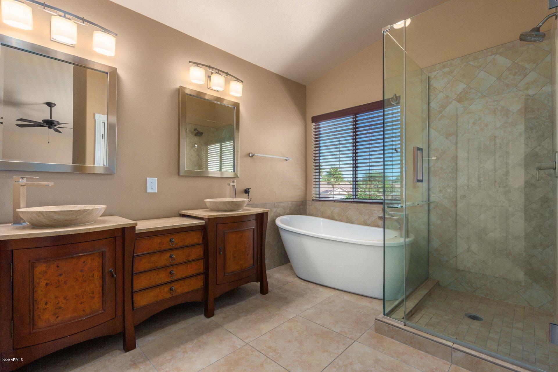 3326 East Escuda Road Phoenix, AZ 85050 - Photo 34 of 50 Escuda - Mstr Bth1
