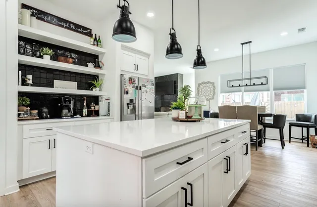 $3,400 | 12016 Savannah Avenue, Lubbock, TX 79424