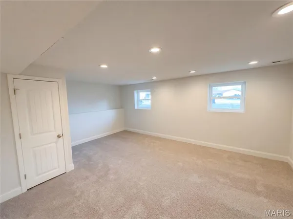 $255,000 | 945 Countryside Drive, Troy, MO 63379