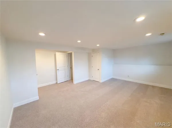 $255,000 | 945 Countryside Drive, Troy, MO 63379