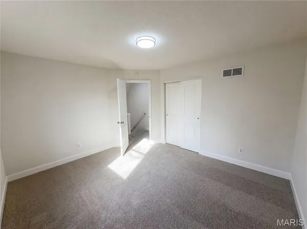 $255,000 | 945 Countryside Drive, Troy, MO 63379