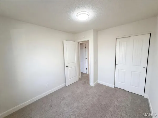 $255,000 | 945 Countryside Drive, Troy, MO 63379