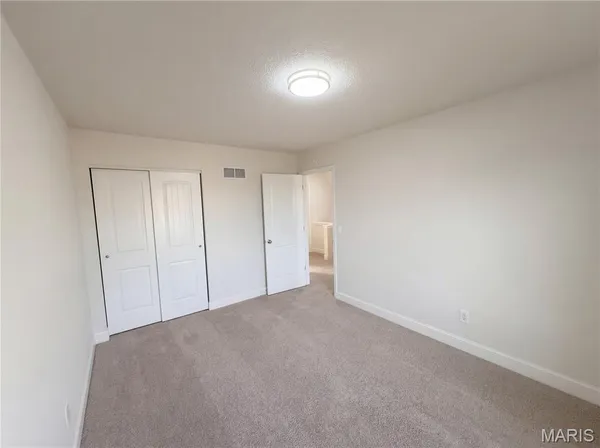 $255,000 | 945 Countryside Drive, Troy, MO 63379