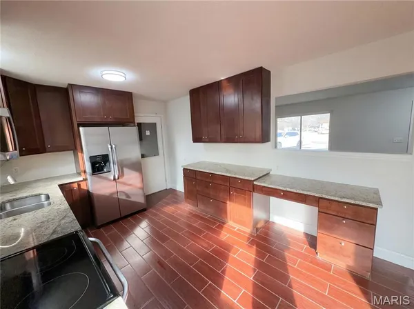 $255,000 | 945 Countryside Drive, Troy, MO 63379