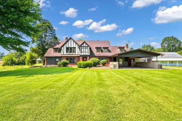 $429,900 | 11000 Old State Road, Evansville, IN 47711
