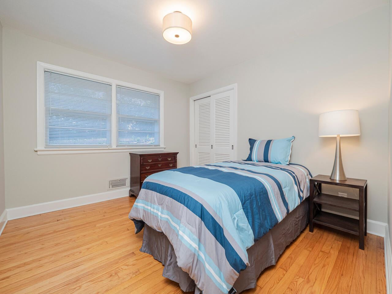909 Brookwood Drive Raleigh, NC 27607 - Photo 17 of 27 Bedroom 3