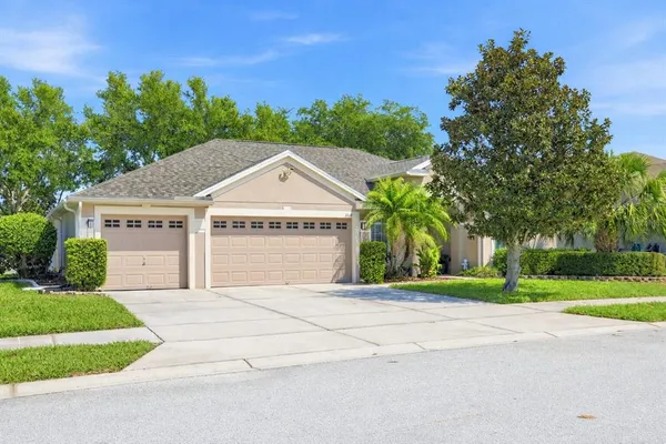 $375,000 | 3014 Zander Drive, Grand Island, FL 32735