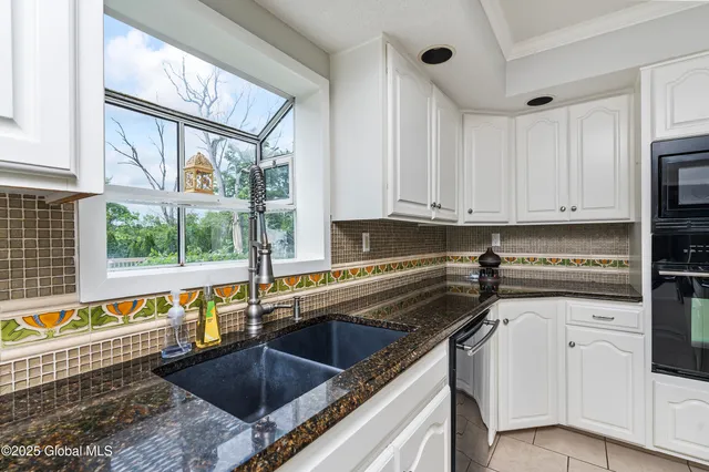 $639,000 | 987 Grooms Road, Clifton Park, NY 12148