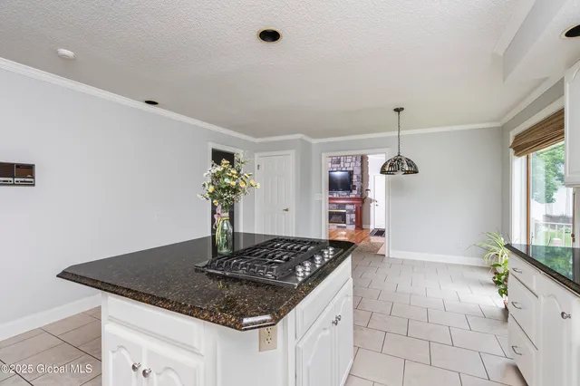 $639,000 | 987 Grooms Road, Clifton Park, NY 12148