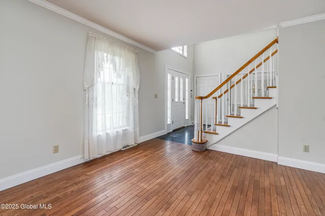 $639,000 | 987 Grooms Road, Clifton Park, NY 12148