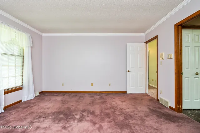 $639,000 | 987 Grooms Road, Clifton Park, NY 12148