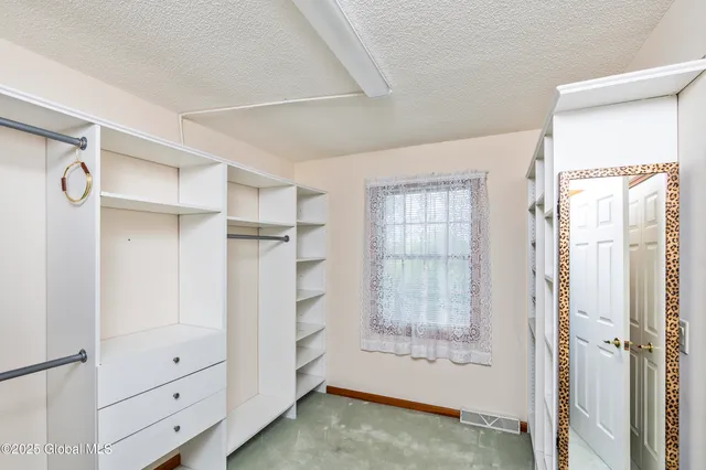 $639,000 | 987 Grooms Road, Clifton Park, NY 12148