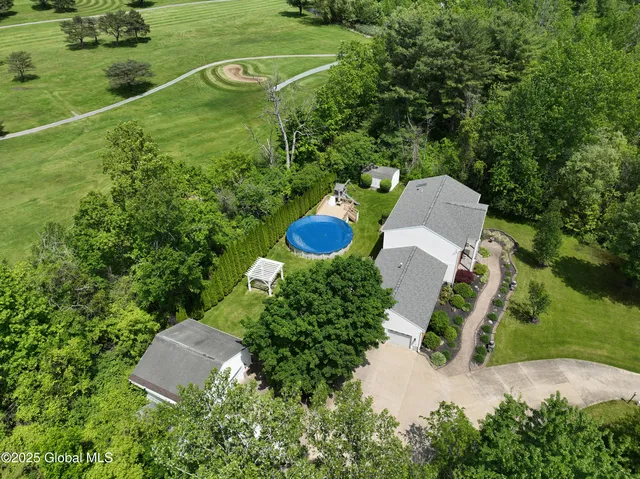 $639,000 | 987 Grooms Road, Clifton Park, NY 12148