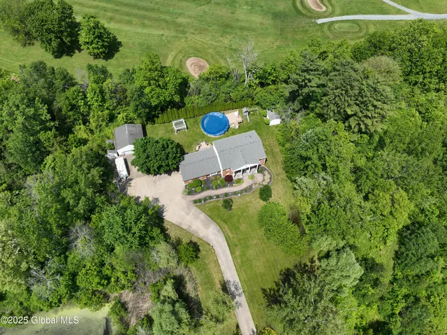 $639,000 | 987 Grooms Road, Clifton Park, NY 12148