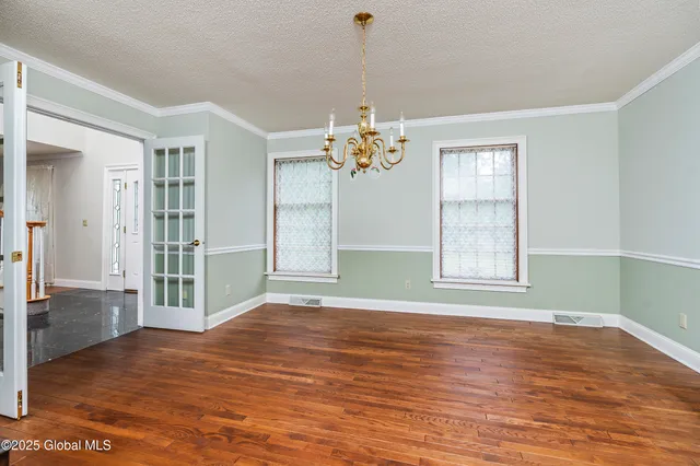 $639,000 | 987 Grooms Road, Clifton Park, NY 12148