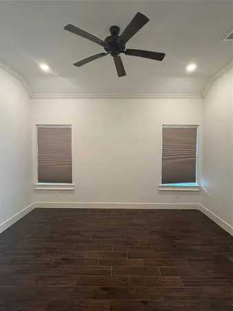 $1,500 | 405 East Mulberry Street, Unit B, Angleton, TX 77515