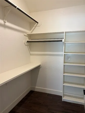 $1,500 | 405 East Mulberry Street, Unit B, Angleton, TX 77515