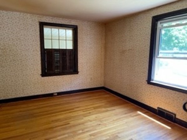 46 First Street Worcester, MA 01602 - Photo 11 of 19 Gallery Image 11