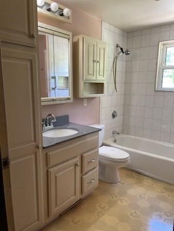 46 First Street Worcester, MA 01602 - Photo 9 of 19 Gallery Image 9