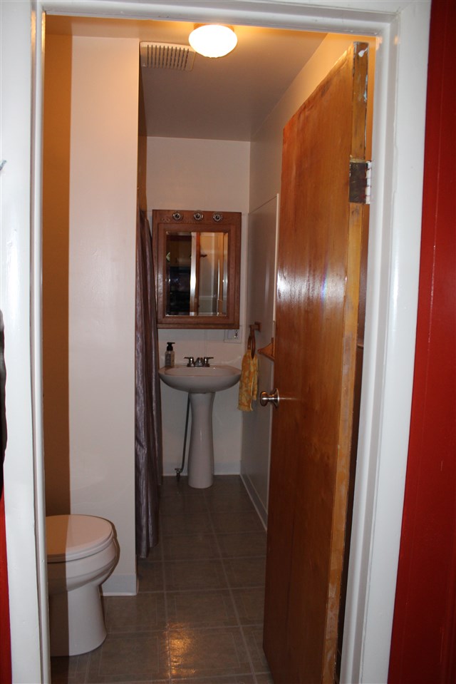 8987 Cram Road Chesaning, MI 48616 - Photo 28 of 45 31399147-27.JPG