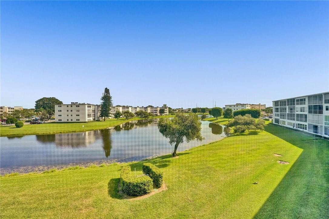 3031 Guildford East, Unit 3031 Boca Raton, FL 33434 - Photo 28 of 34 Photo 28