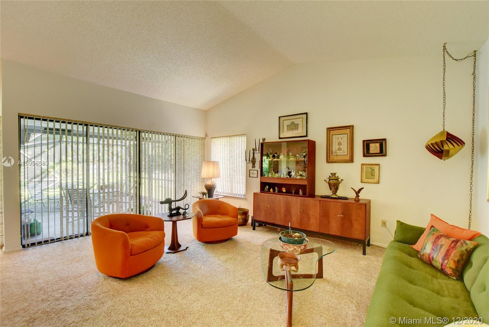 2349 Northwest 29th Road Boca Raton, FL 33431 - Photo 5 of 27