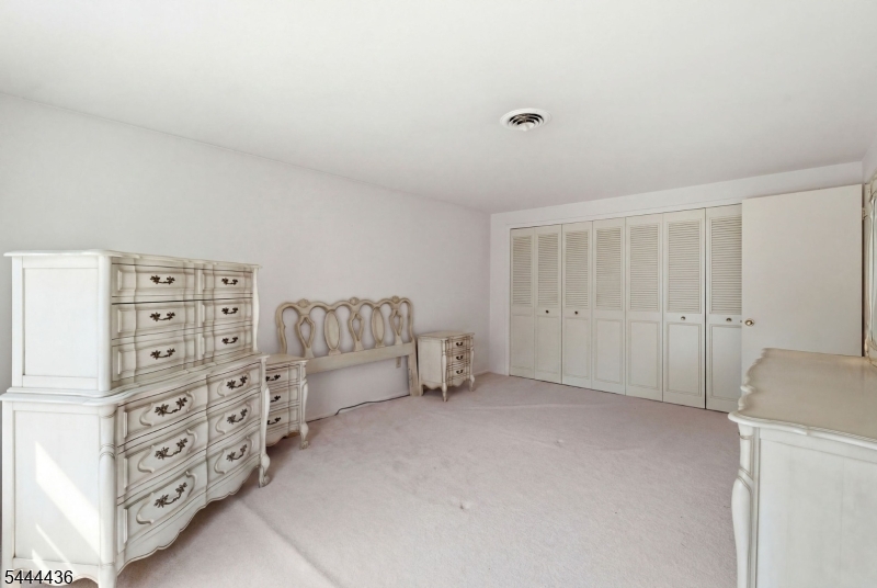 23 Sweetbriar Road Somerset, NJ 08873 - Photo 37 of 49
