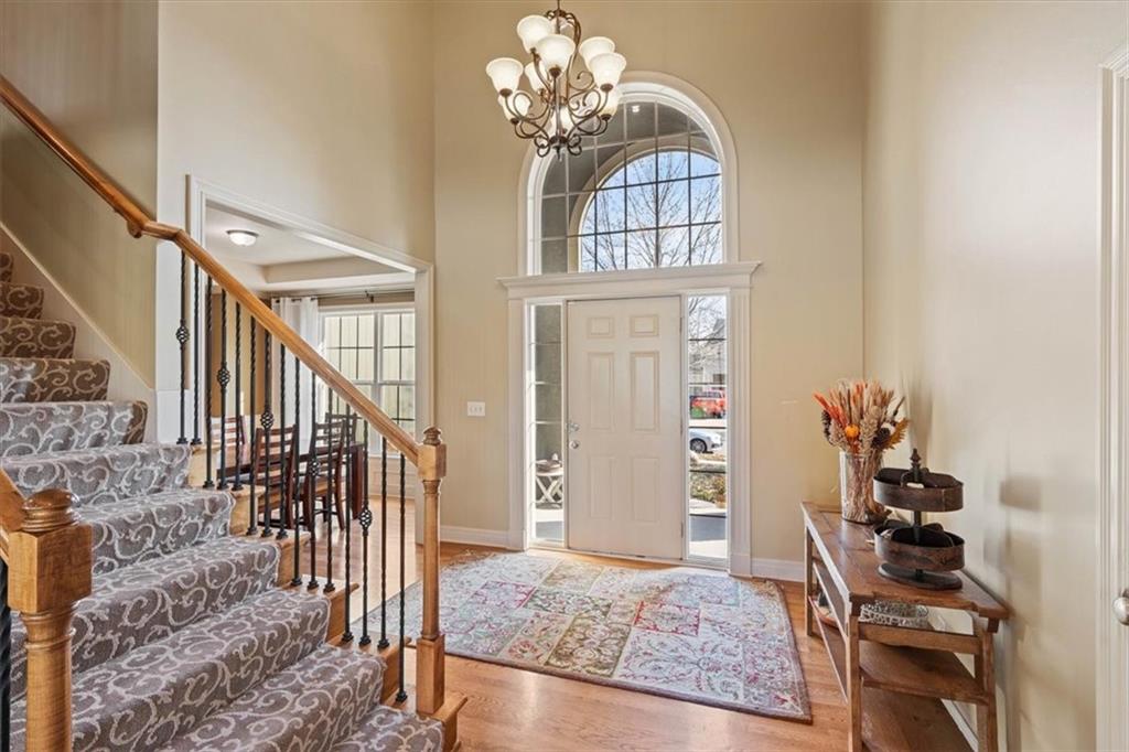 6942 Constance Street Shawnee, KS 66216 - Photo 3 of 37