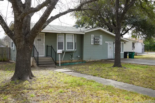 $1,400 | 224 Marquette Drive, San Antonio, TX 78228