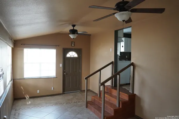 $1,400 | 224 Marquette Drive, San Antonio, TX 78228