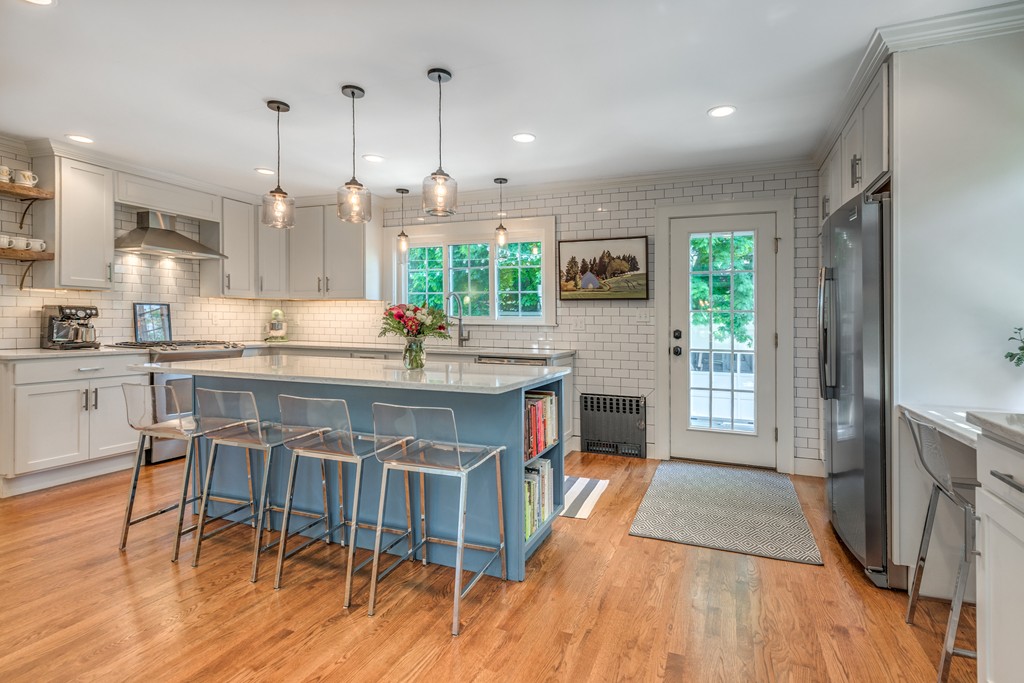 13 Pickwick Road Marblehead, MA 01945 - Photo 13 of 30