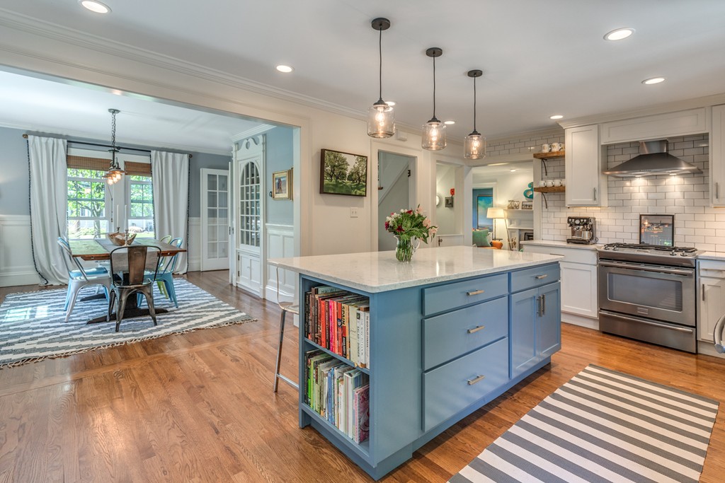 13 Pickwick Road Marblehead, MA 01945 - Photo 16 of 30