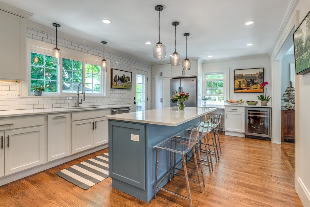13 Pickwick Road Marblehead, MA 01945 - Photo 17 of 30