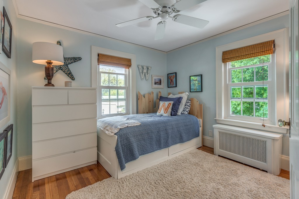 13 Pickwick Road Marblehead, MA 01945 - Photo 22 of 30
